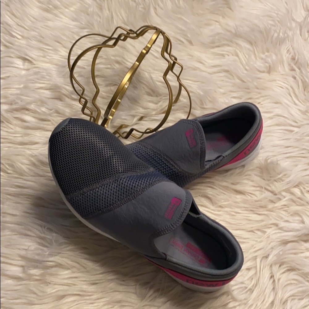 New Balance Women’s FuelCore Slip on Sneaker